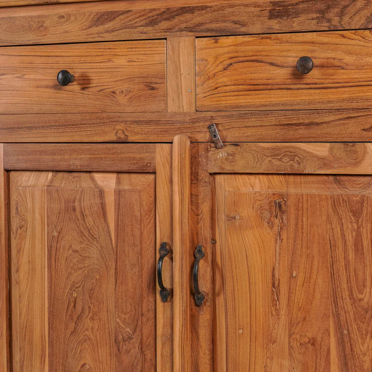 Elegant Bedroom Wardrobe Solution